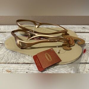 Havaianas Gladiator Sandals - NWT